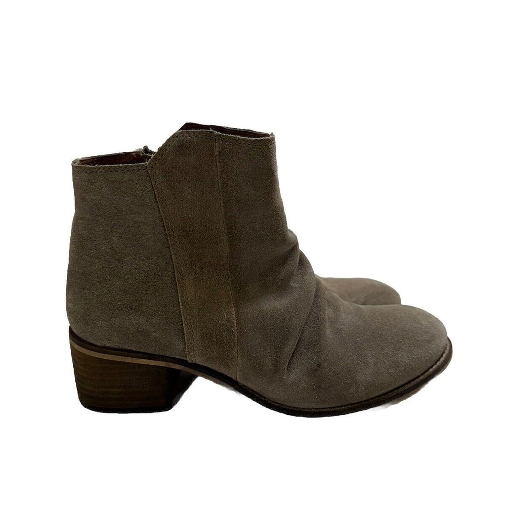 Seychelles Ankle Booties Women Size 8.5 Taupe Gray Suede Leather Ankle Zip